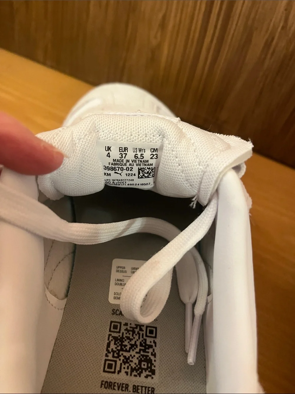 Puma Sneakers